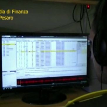 PESARO: ARRESTATO FALSO PROMOTORE FINANZIARIO