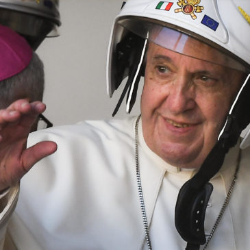 PAPA FRANCESCO A CAMERINO