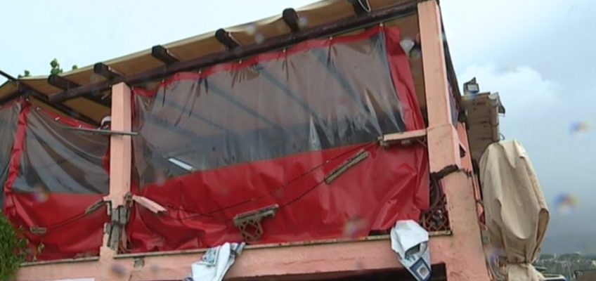 A NUMANA DEVASTATI 4 LOCALI DEL LUNGOMARE