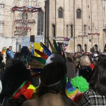 AD ASCOLI IMPAZZA IL CARNEVALE DEI BAMBINI