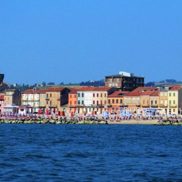 SPIAGGE E MONTAGNE AFFOLLATE