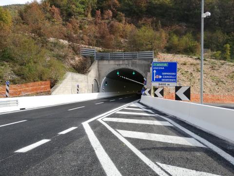 APERTO NUOVO TRATTO DEL RADDOPPIO SS76 PROGETTO QUADRILATERO