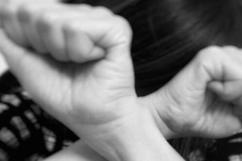 VIOLENZA E COVID,  PER LE DONNE DOPPIA EMERGENZA