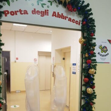 A CHIARAVALLE ARRIVA LA PORTA DEGLI ABBRACCI IN OSPEDALE