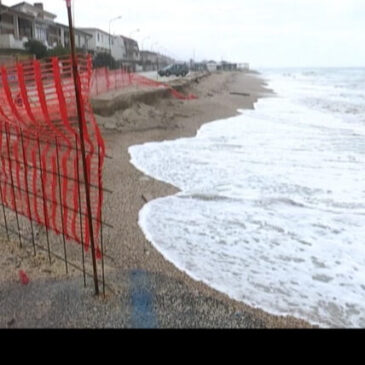 MARINA DI MONTEMARCIANO, ALLARME EROSIONE