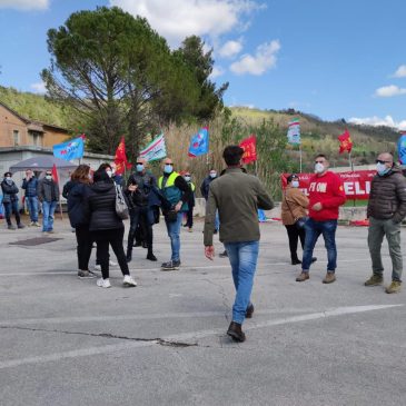 ELICA, PASQUA AMARA PER I DIPENDENTI IN PRESIDIO PERMANENTE