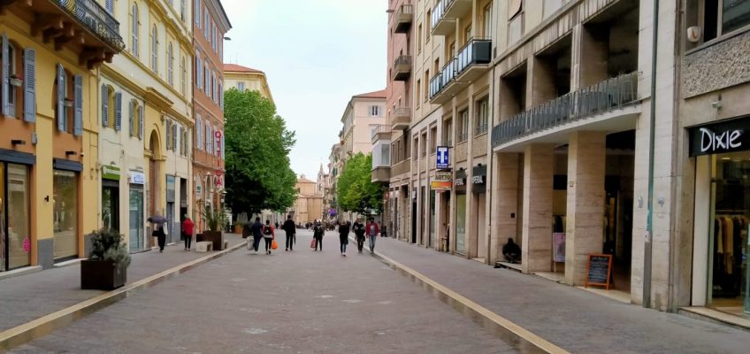 LE MARCHE TORNANO GIALLE