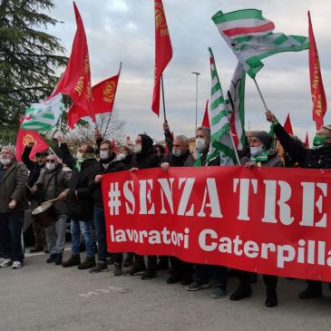 A Jesi la manifestazione contro la chiusura dello stabilimento della Caterpillar