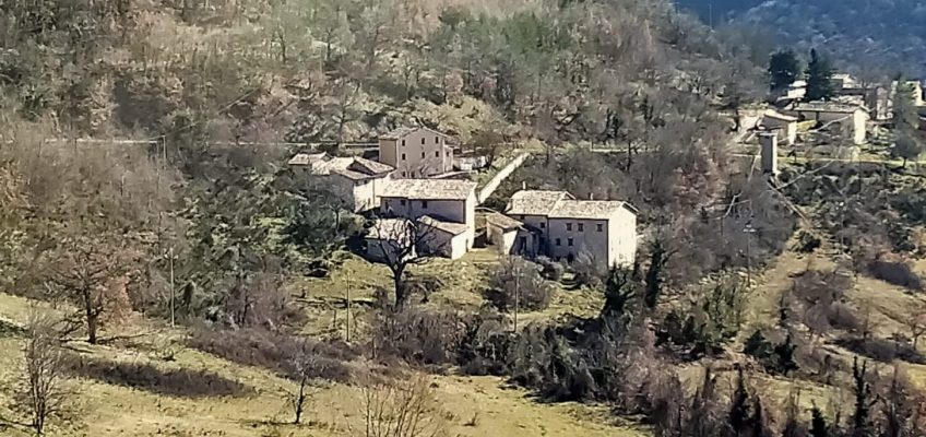 SISMA, RINASCE IL BORGO DI RAVAIO DI FIASTRA