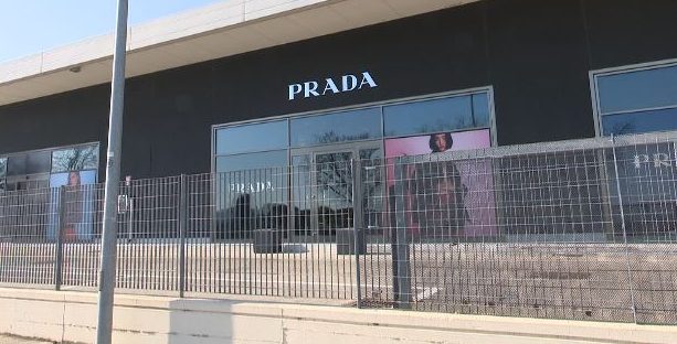 PRADA DICE ADDIO AL CASTAGNO