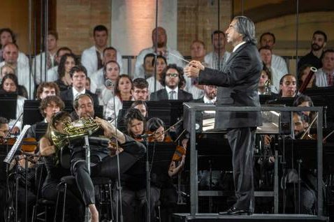 A LORETO NOTE DI PACE CON IL CONCERTO DEL MAESTRO RICCARDO MUTI