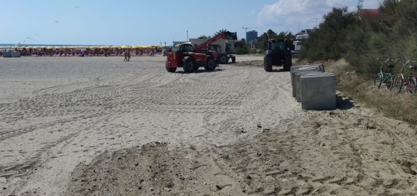 FERMATE IL JOVA BEACH PARTY,  LA MOBILITAZIONE DEGLI AMBIENTALISTI A LIDO DI FERMO