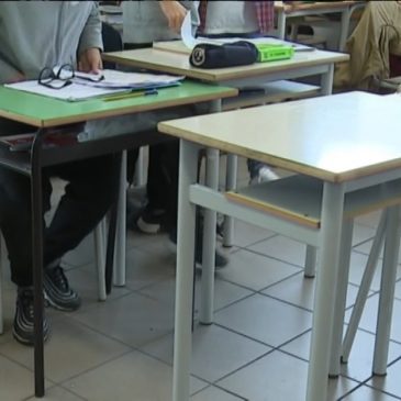 SCUOLA: TORNANO IN AULA ANCHE I PROF NO VAX