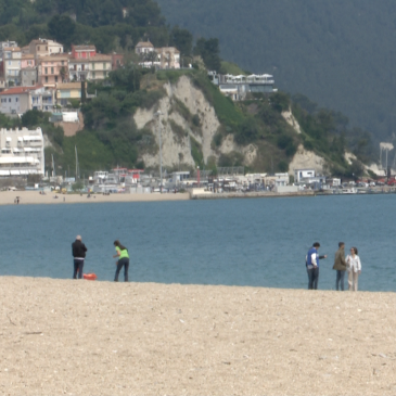 LA STAGIONE BALNEARE DELLE MARCHE INIZIA CON UN METEO INCERTO