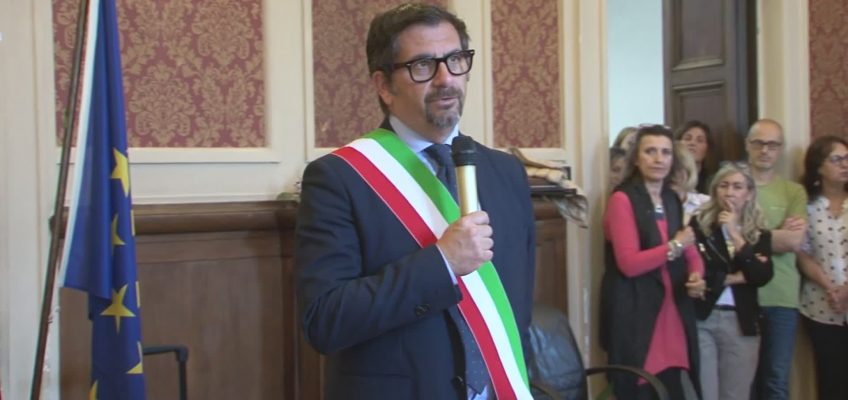 SILVETTI SINDACO: CERIMONIA E FASCIA TRICOLORE