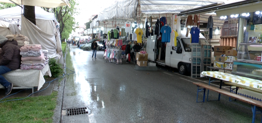 SECONDO GIORNO DI PIOGGIA PER LA FIERA DI SAN CIRIACO DI ANCONA, MENO LE PRESENZE