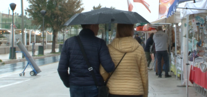 IL MALTEMPO FRENA LE PRESENZE A SENIGALLIA