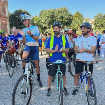 DA CIVITANOVA IN BICI FINO A BRUXELLES PER SPINGERE LA MOBILITA’ DOLCE