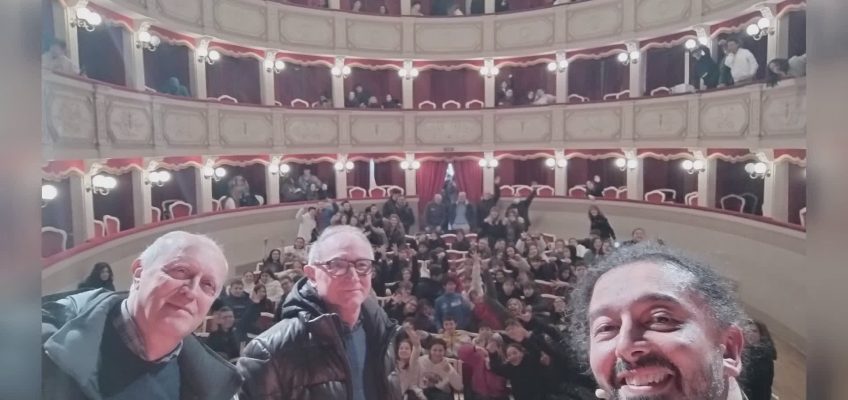 A CHIARAVALLE, UNO SPETTACOLO TEATRALE DEDICATO ALLE GROTTE DI FRASASSI