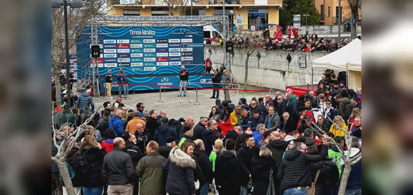 SASSOFERRATO ACCOGLIE LA TIRRENO ADRIATICO