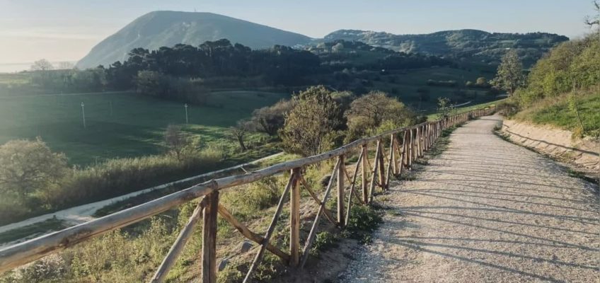 DALLA CITTA’ AL MARE TRA IL VERDE DEL PARCO, ECCO LA CICLOPEDONALE DEL CONERO