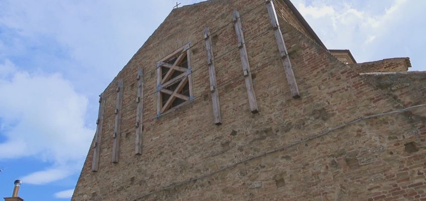 RIPATRANSONE: LA CHIESA DI SAN FILIPPO TRA FONDI E POLEMICHE