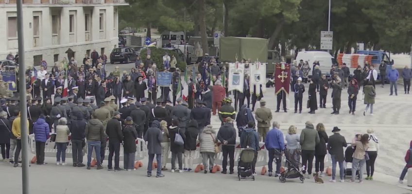 ANCONA, ALLA CERIMONIA DEL 25 APRILE I MANIFESTANTI PRO PALESTINA