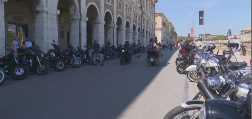 SENIGALLIA IN FESTA PER IL RADUNO DELLE HARLEY DAVIDSON