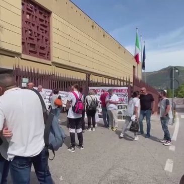 SIT IN DEI PARENTI DELLE VITTIME DI RIGOPIANO
