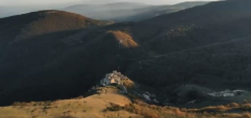 LA RIQUALIFICAZIONE DI ELCITO