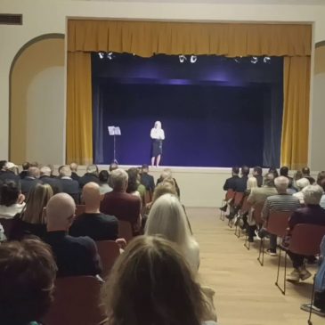 CANTIANO, INAUGURATA LA SALA TEATRO