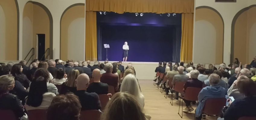 CANTIANO, INAUGURATA LA SALA TEATRO