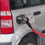 CARO-METANO, TRA PIENI COSTOSI E DISTRIBUTORI CHIUSI